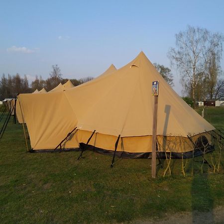 Tent-Ok Opende 외부 사진